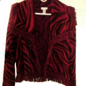 CHICOS RED BLCK FRINGED OPEN SWEATER